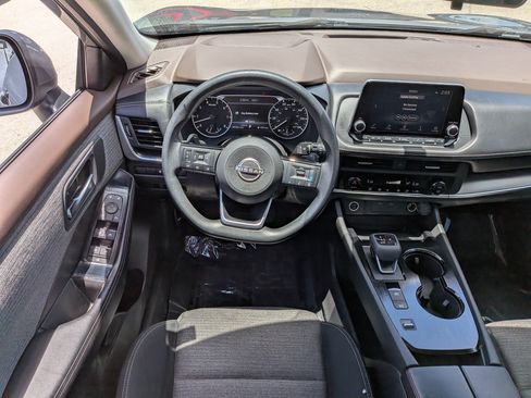 Used 2023 Nissan Rogue SV FWD image 17