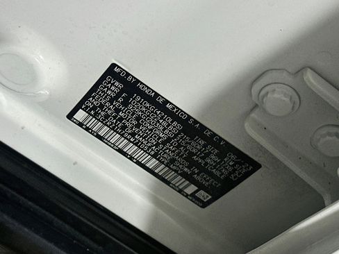 Used 2024 Honda HR-V EX-L image 12