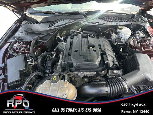 Used 2018 Ford Mustang Coupe RWD image 13