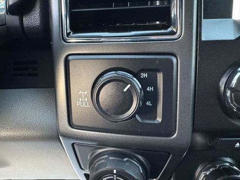 Used 2018 Ford F150 XLT w/ Equipment Group 302A Luxury image 18