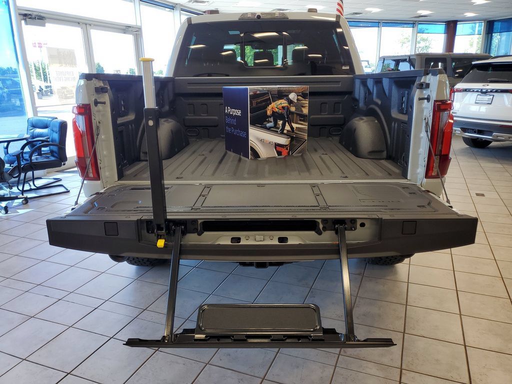 New 2026 Ford F150 Raptor w/ Equipment Group 803A Raptor R AWD/4WD image 17
