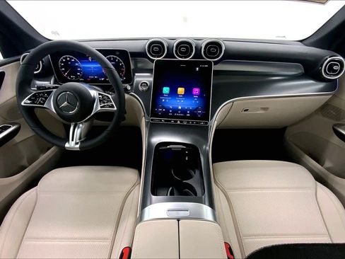 New 2026 Mercedes-Benz GLC 300 image 18