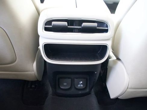 Used 2024 Genesis GV80 2.5T w/ Advanced Package AWD/4WD image 15
