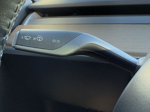 Used 2018 Tesla Model 3 Long Range image 16