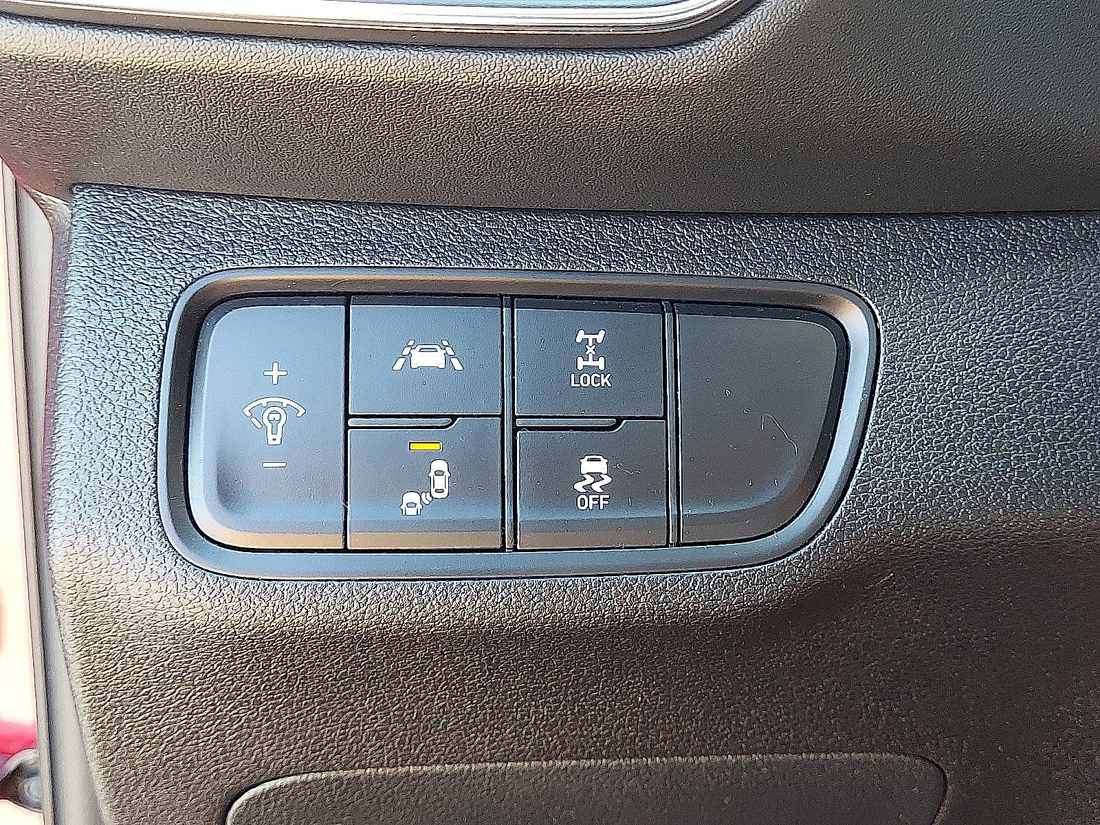 Used 2020 Hyundai Santa Fe SEL AWD/4WD image 23