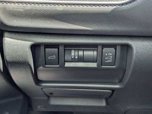 Used 2025 Subaru Forester Premium AWD/4WD image 19