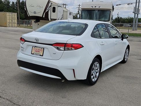 Used 2021 Toyota Corolla LE FWD image 7