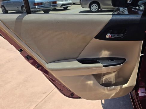 Used 2014 Honda Accord LX image 23