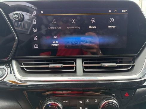 Used 2025 Chevrolet Trax RS w/ Driver Confidence Package FWD image 14