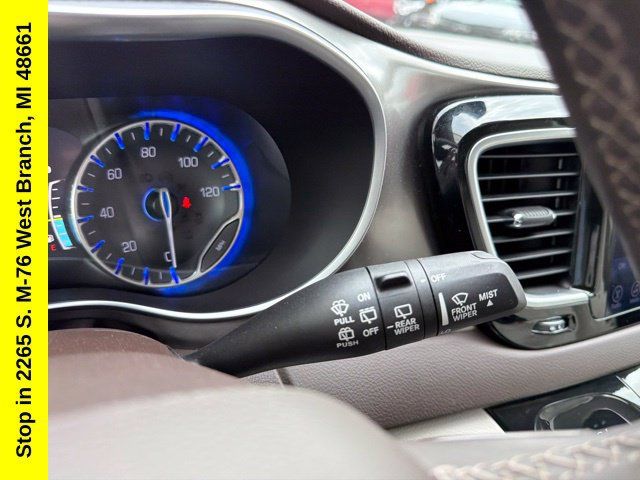 Used 2017 Chrysler Pacifica Touring-L Plus FWD image 41