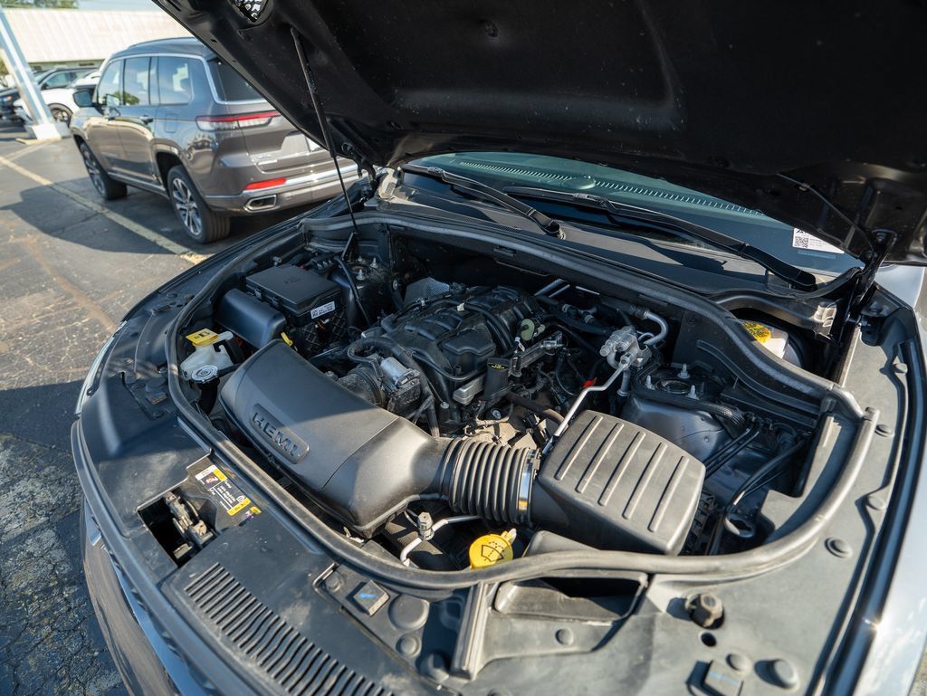 Used 2025 Dodge Durango R/T AWD/4WD image 29