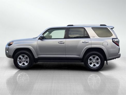 Used 2021 Toyota 4Runner SR5 Premium image 7