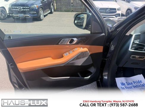 Used 2019 BMW X7 xDrive50i w/ Premium Package AWD/4WD image 10