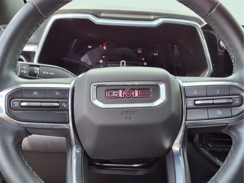 Used 2023 GMC Canyon Elevation w/ Elevation Premium Package AWD/4WD image 14