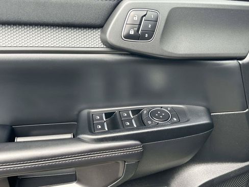 Used 2025 Ford Ranger Raptor AWD/4WD image 16