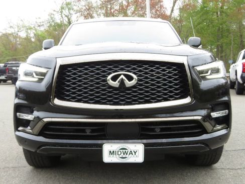 Used 2020 INFINITI QX80 Luxe w/ Edition 30 Package AWD/4WD image 2
