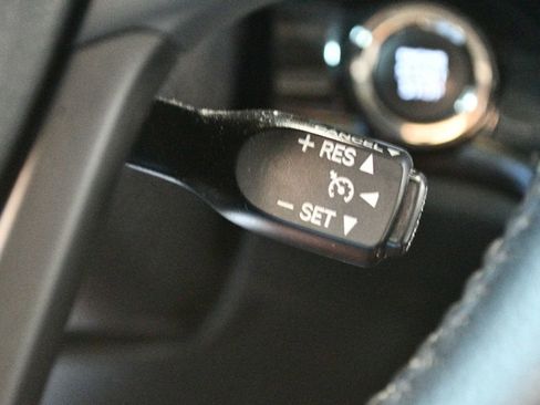Used 2013 Toyota Avalon XLE Premium FWD image 55