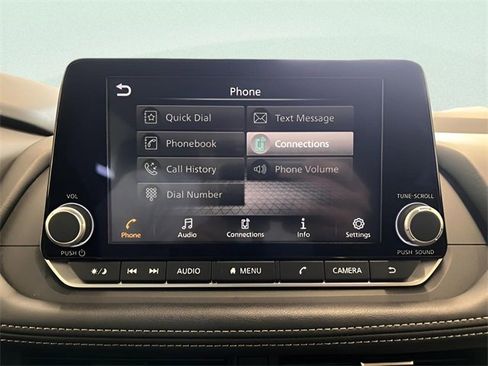 Used 2025 Nissan Rogue SV image 24