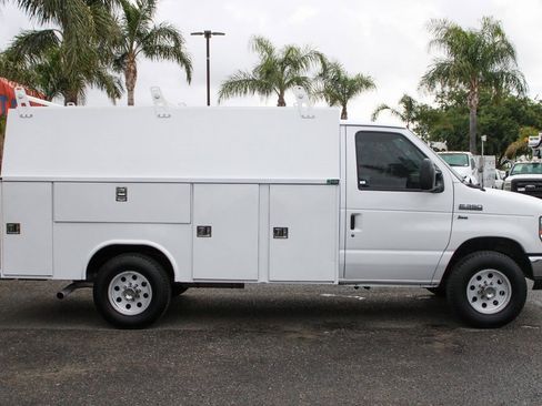 Used 2014 Ford E-350 and Econoline 350 Super Duty w/ Power Windows & Locks Group image 14