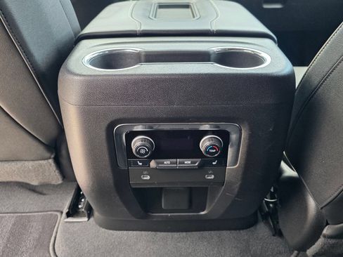 Used 2023 Chevrolet Tahoe Premier AWD/4WD image 13