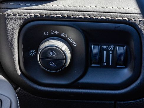 New 2026 RAM 3500 Limited AWD/4WD image 31