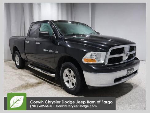 Used 2011 RAM 1500 Classic SLT image 1