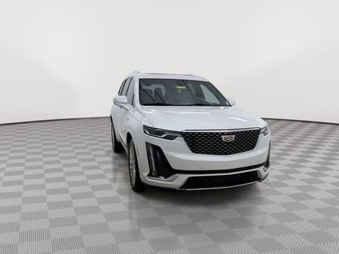 Certified 2023 Cadillac XT6 Premium Luxury image 2