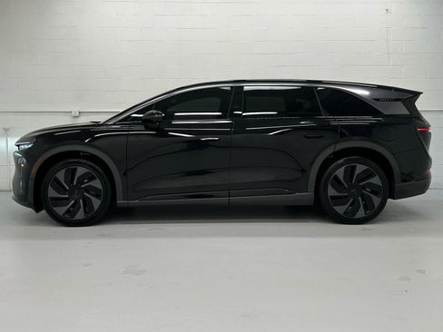Used 2026 Lucid Gravity Grand Touring AWD/4WD image 3