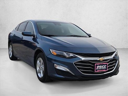 Used 2024 Chevrolet Malibu LS FWD image 3