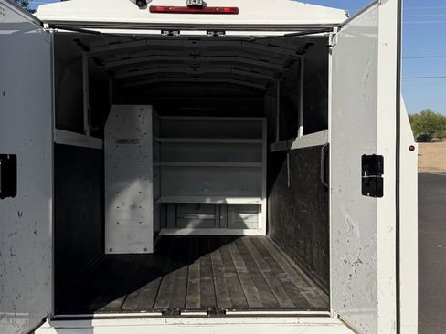 Used 2018 Chevrolet Express 3500 w/ Power Convenience Package RWD image 5
