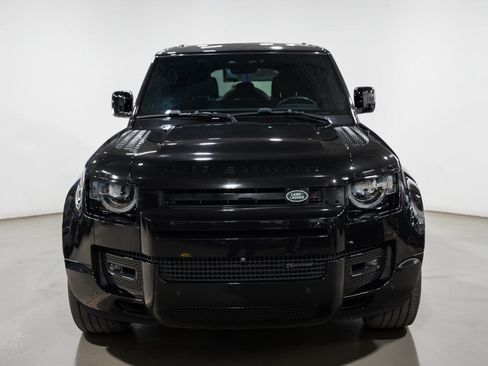 Used 2023 Land Rover Defender 110 X-Dynamic SE AWD/4WD image 17