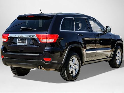 Used 2011 Jeep Grand Cherokee Laredo w/ Security & Convenience Group image 6