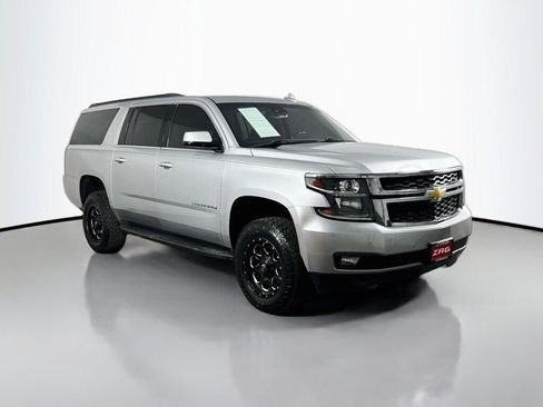 Used 2019 Chevrolet Suburban LT AWD/4WD image 7