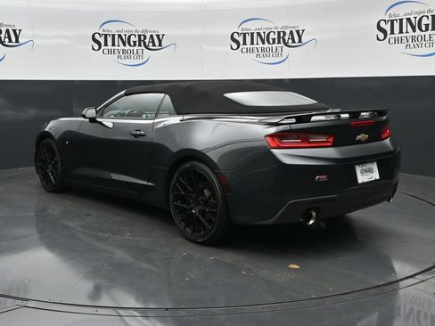 Used 2017 Chevrolet Camaro LT RWD image 5