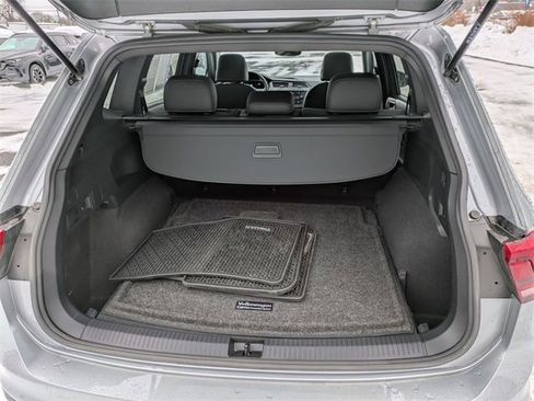 Used 2023 Volkswagen Tiguan SE R-Line image 20