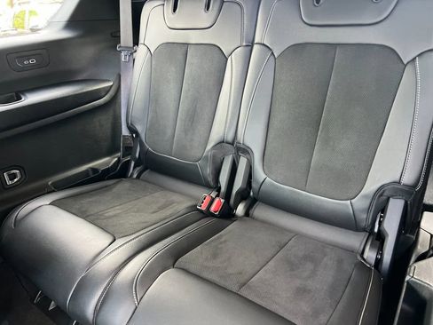 Used 2021 Jeep Grand Cherokee L Laredo image 15