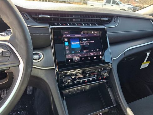 New 2026 Jeep Grand Cherokee L Laredo 4D Sport Utility image 26