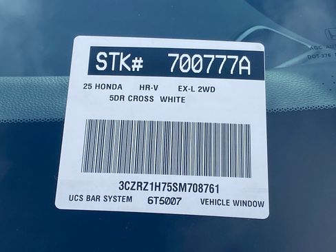 Certified 2025 Honda HR-V EX-L image 32