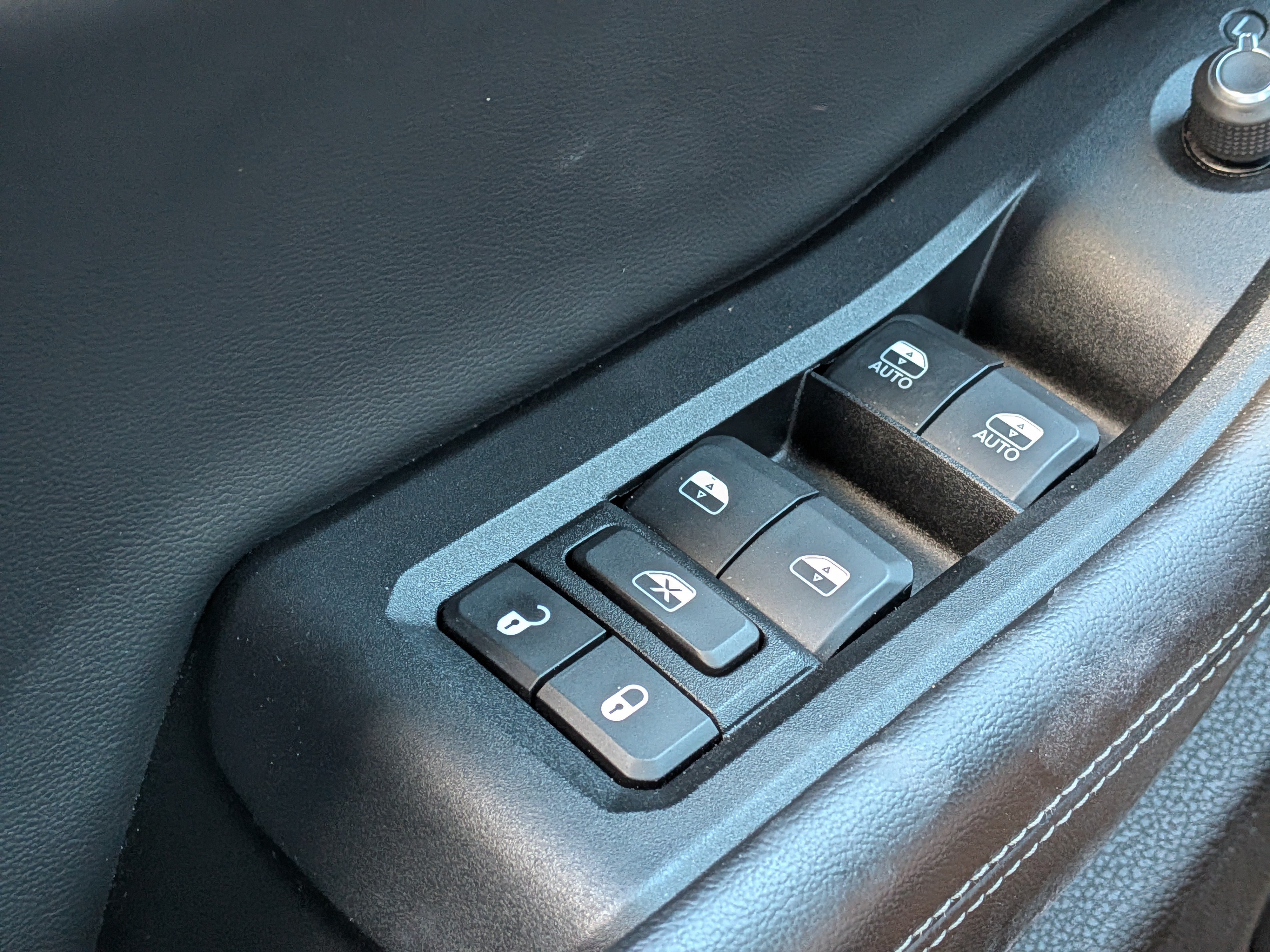 Used 2024 Jeep Grand Cherokee Limited AWD/4WD image 23