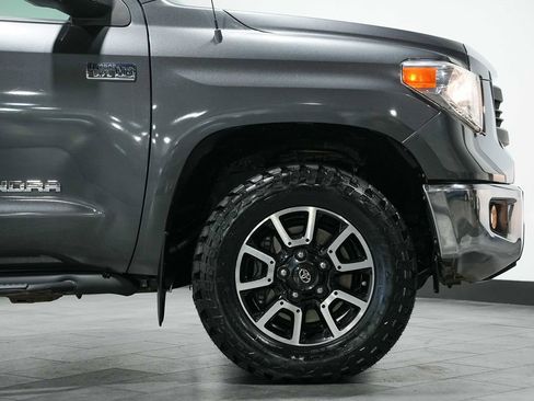 Used 2015 Toyota Tundra SR5 w/ TRD Off Road Package AWD/4WD image 9