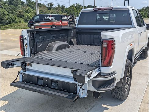 New 2026 GMC Sierra 2500 Denali Ultimate w/ Max Trailering Package AWD/4WD image 13