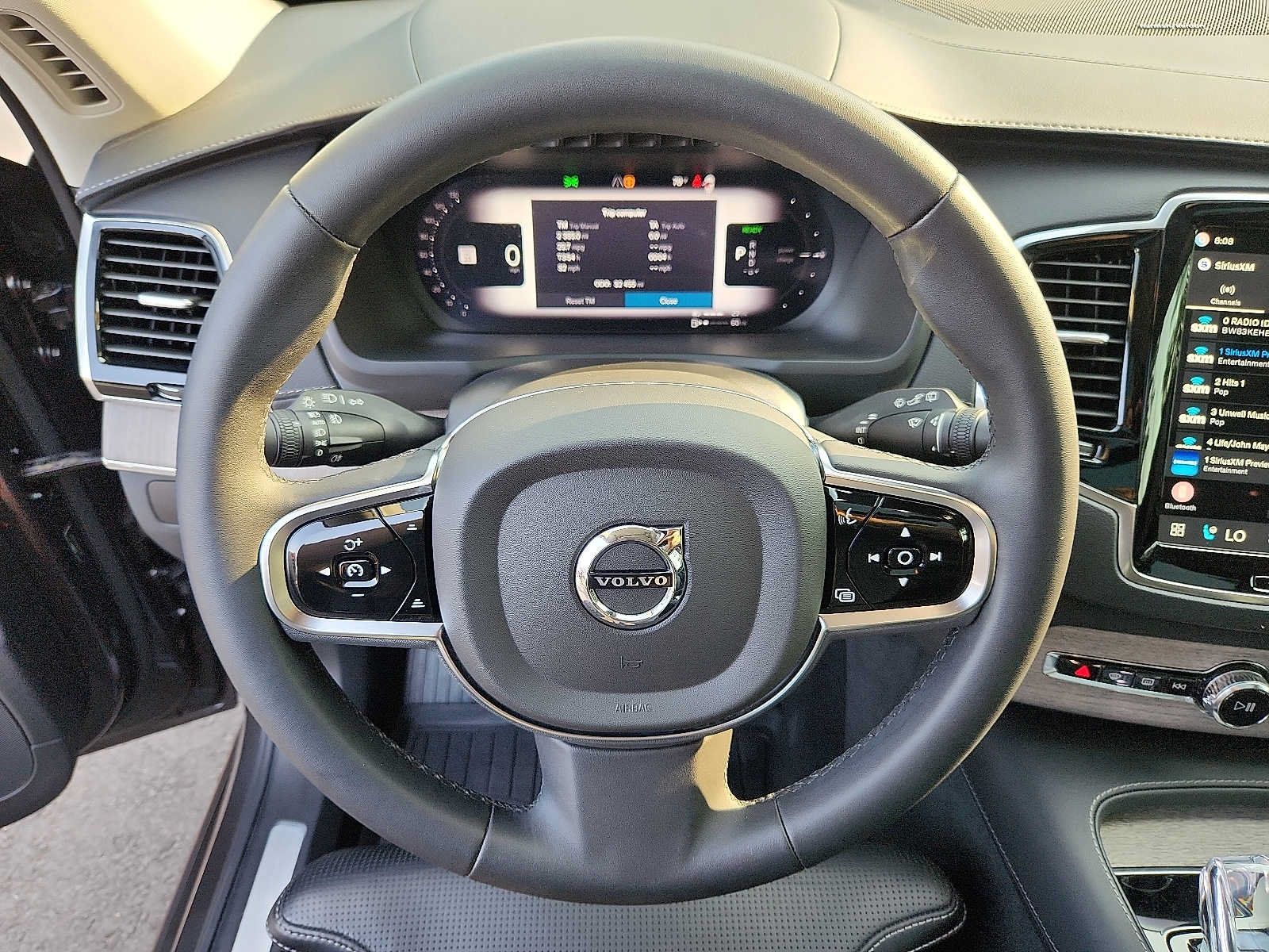 Certified 2024 Volvo XC90 T8 Ultimate w/ Protection Package Premier AWD/4WD image 19
