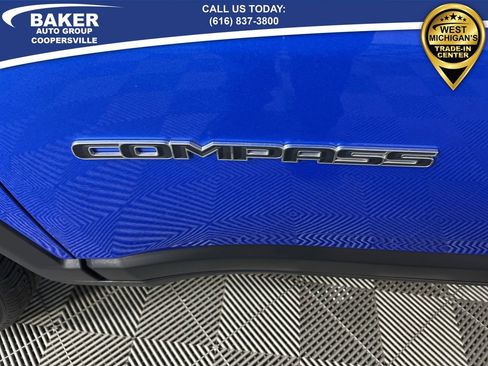 Used 2024 Jeep Compass Latitude image 31