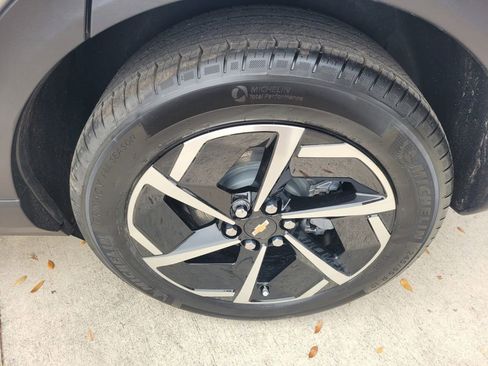 New 2026 Chevrolet Equinox EV LT image 19