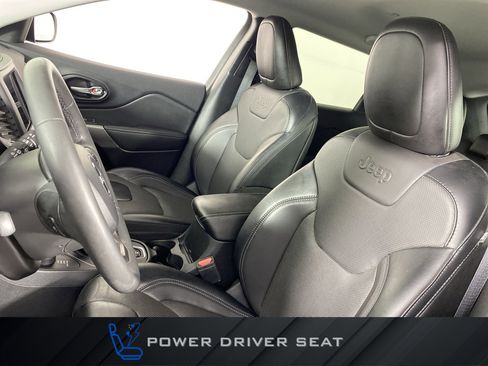 Used 2022 Jeep Cherokee Latitude Lux image 17