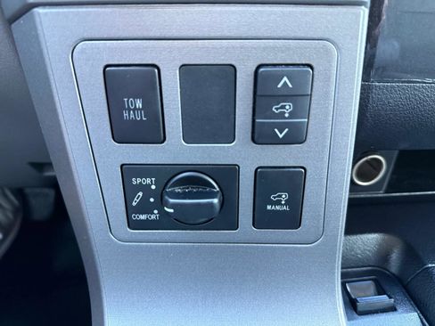 Used 2014 Toyota Sequoia Platinum image 33