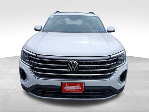 New 2026 Volkswagen Atlas SE image 8