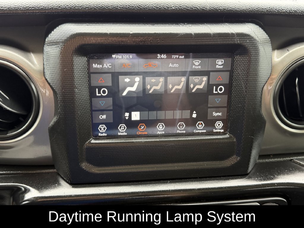 Used 2023 Jeep Gladiator Sport AWD/4WD image 21