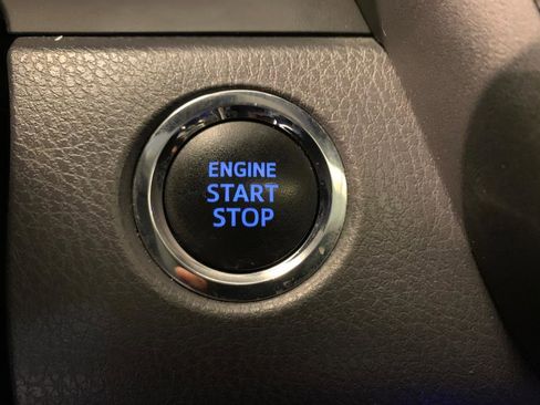 Used 2020 Toyota Camry XSE image 23