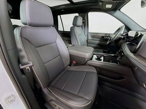 New 2026 Chevrolet Tahoe Premier w/ Sun And Tow Package AWD/4WD image 26